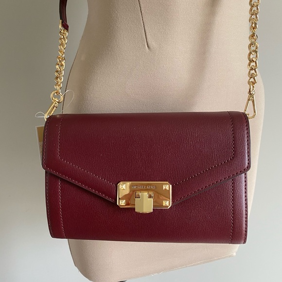 MK Kinsley Med Wallet Crossbody - Picture 2 of 6